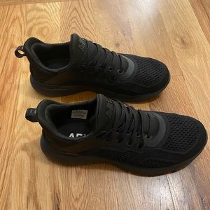 Womens size 7 APL running shoes.